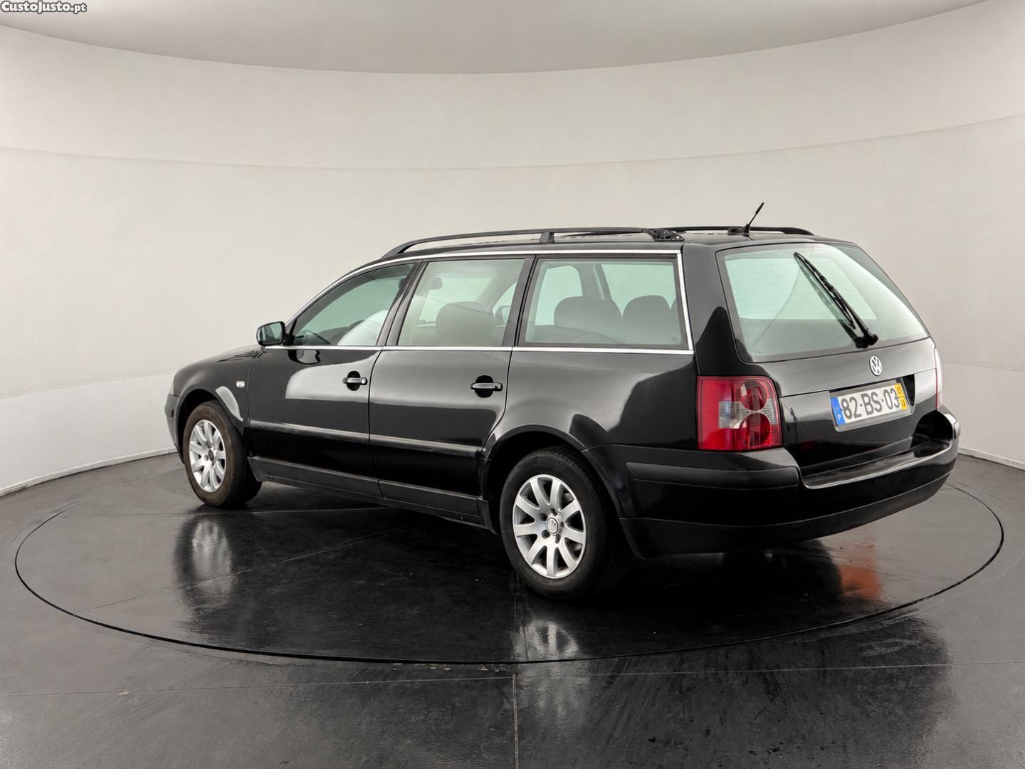 Volkswagen Passat VARIANT 1.9 TDI 130CV — fotografia 11