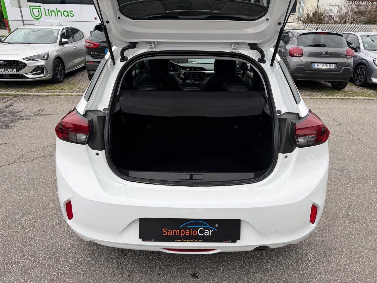 Opel Corsa 1.5 D Elegance — fotografia 13