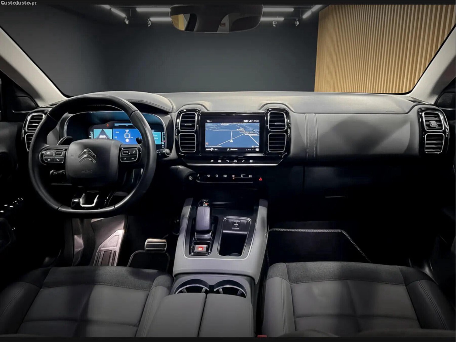 Citroën C5 Aircross 1.6 Hybrid Shine e-EAT8 — fotografia 4