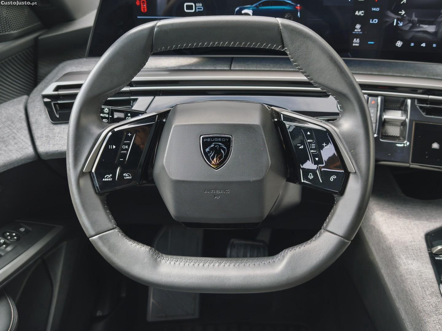 Peugeot 3008 1.2 Hybrid Allure e-DCS6 — fotografia 19