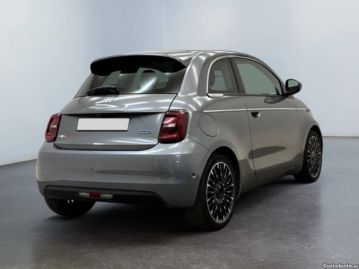 Fiat 500 e La Prima — fotografia 11