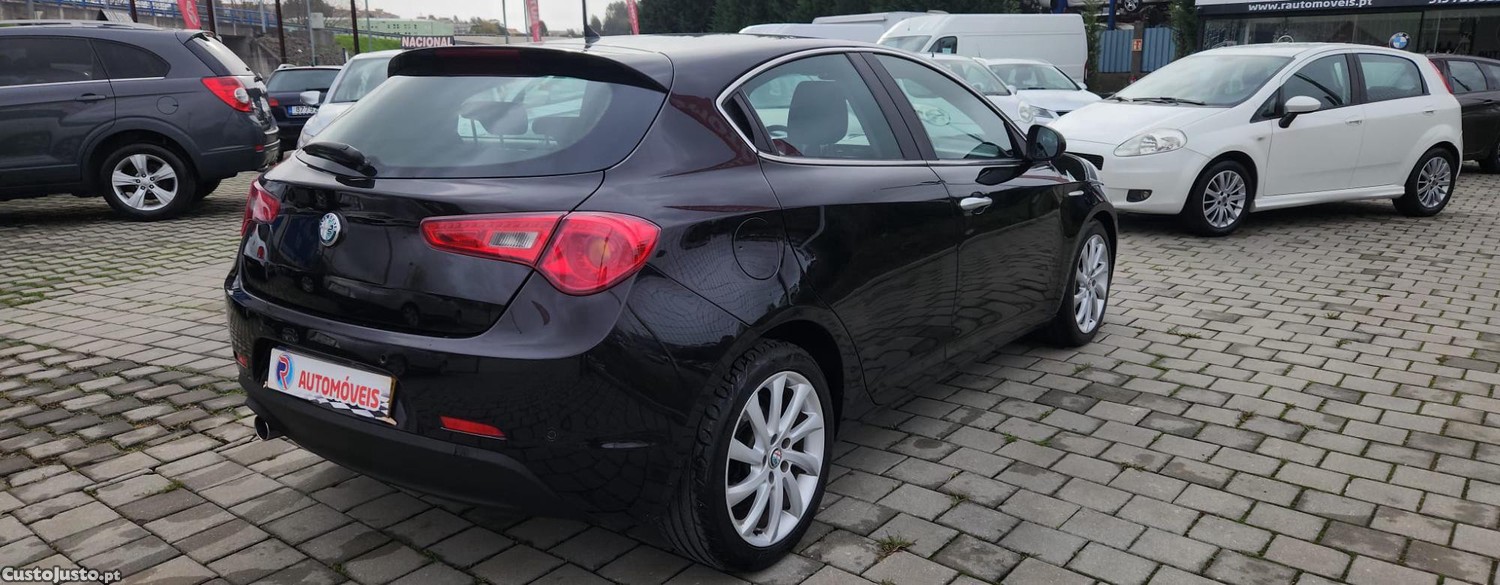 Alfa Romeo Alfa 6 Giulietta 1.6 JTDM Distintctive/Nacional/C/ Garantia — fotografia 9