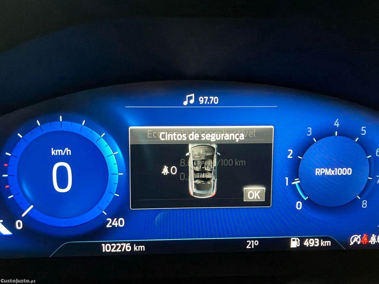 Ford Focus 1.0 EcoBoost MHEV ST-Line — fotografia 13