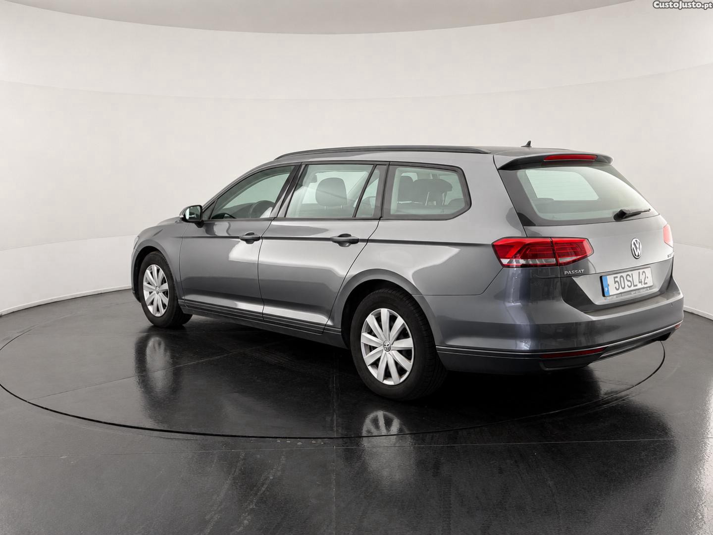 Volkswagen Passat VARIANT 1.6TDI — fotografia 11