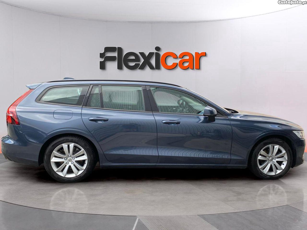 Volvo V60 D3 Momentum — fotografia 9