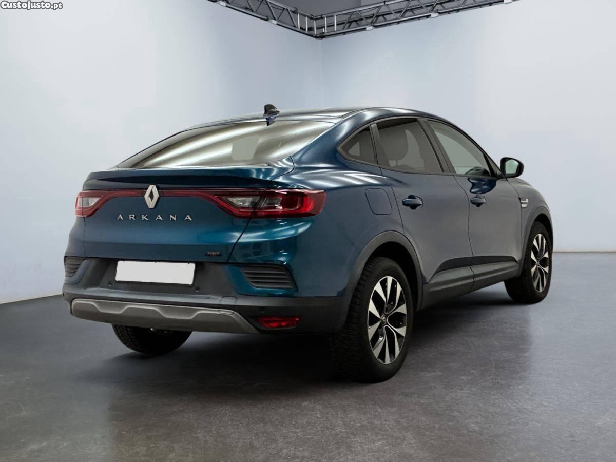 Renault Arkana E-Tech Evolution — fotografia 8