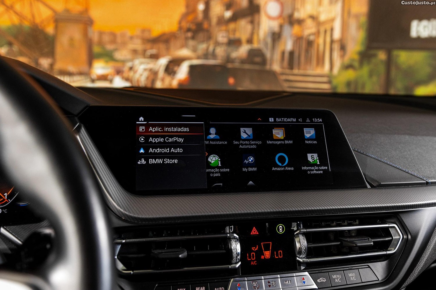 BMW 118 i Pack Desportivo M Auto — fotografia 12