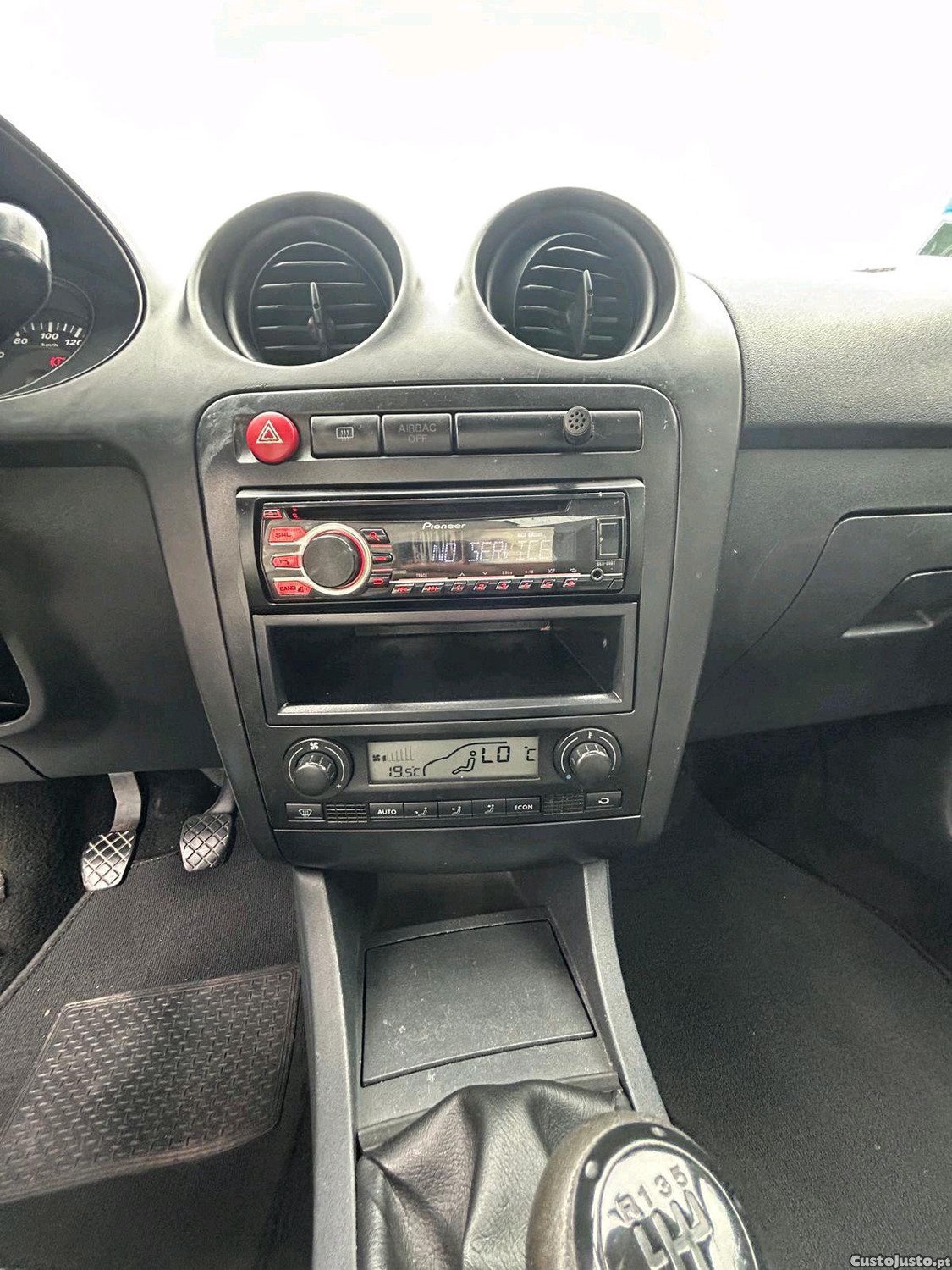 SEAT Cordoba 1.4 TDI A/C — fotografia 5