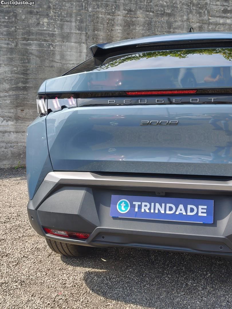 Peugeot 3008 1.2 Hybrid Allure e-DCS6 — fotografia 12