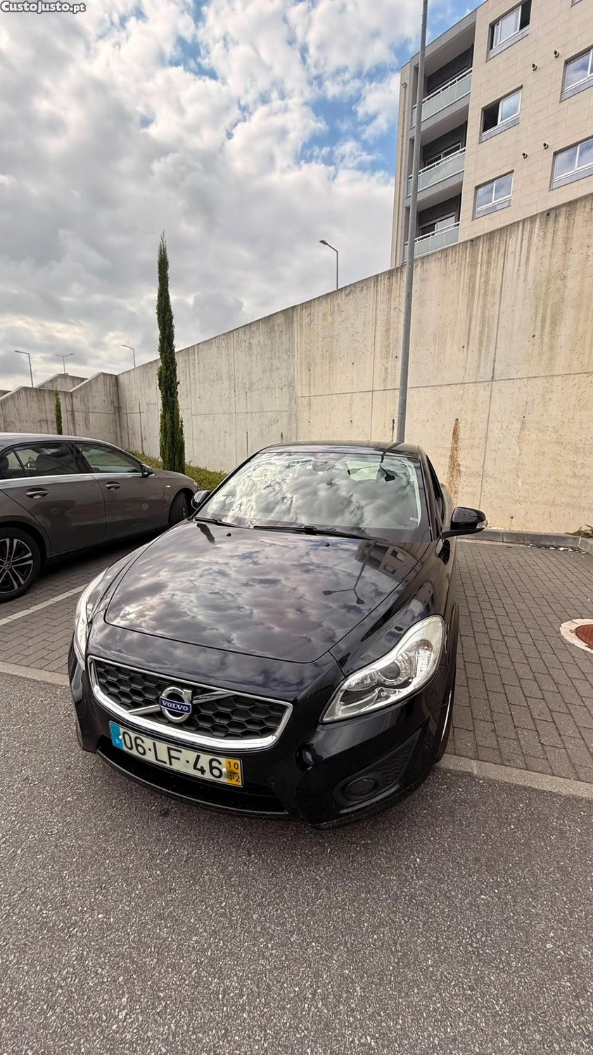 Volvo C30 R-design — fotografia 8