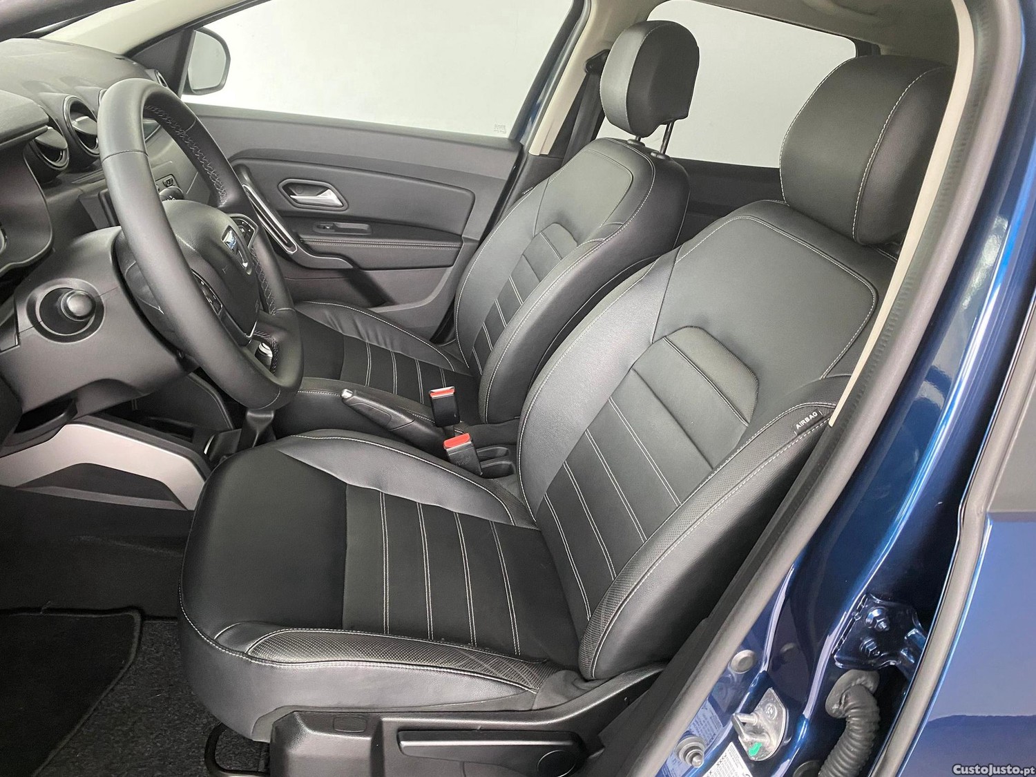 Dacia Duster 1.5 dCi Prestige — fotografia 9