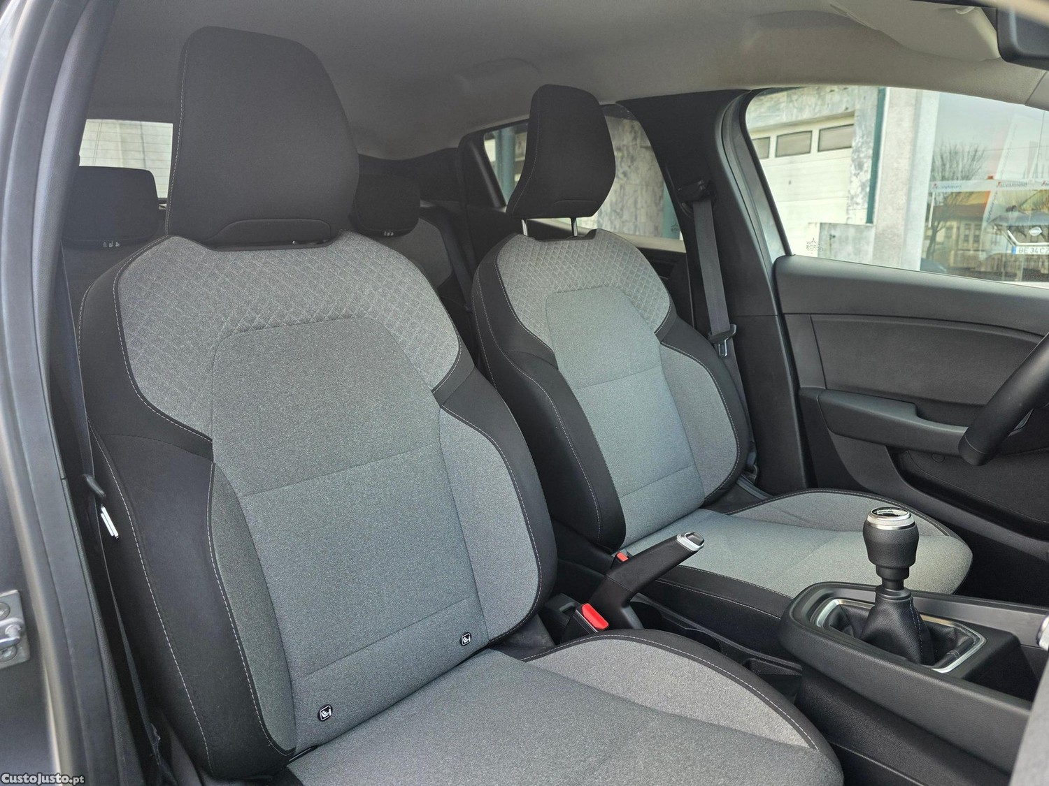 Mitsubishi Colt 1.0 MPI-T Invite — fotografia 7