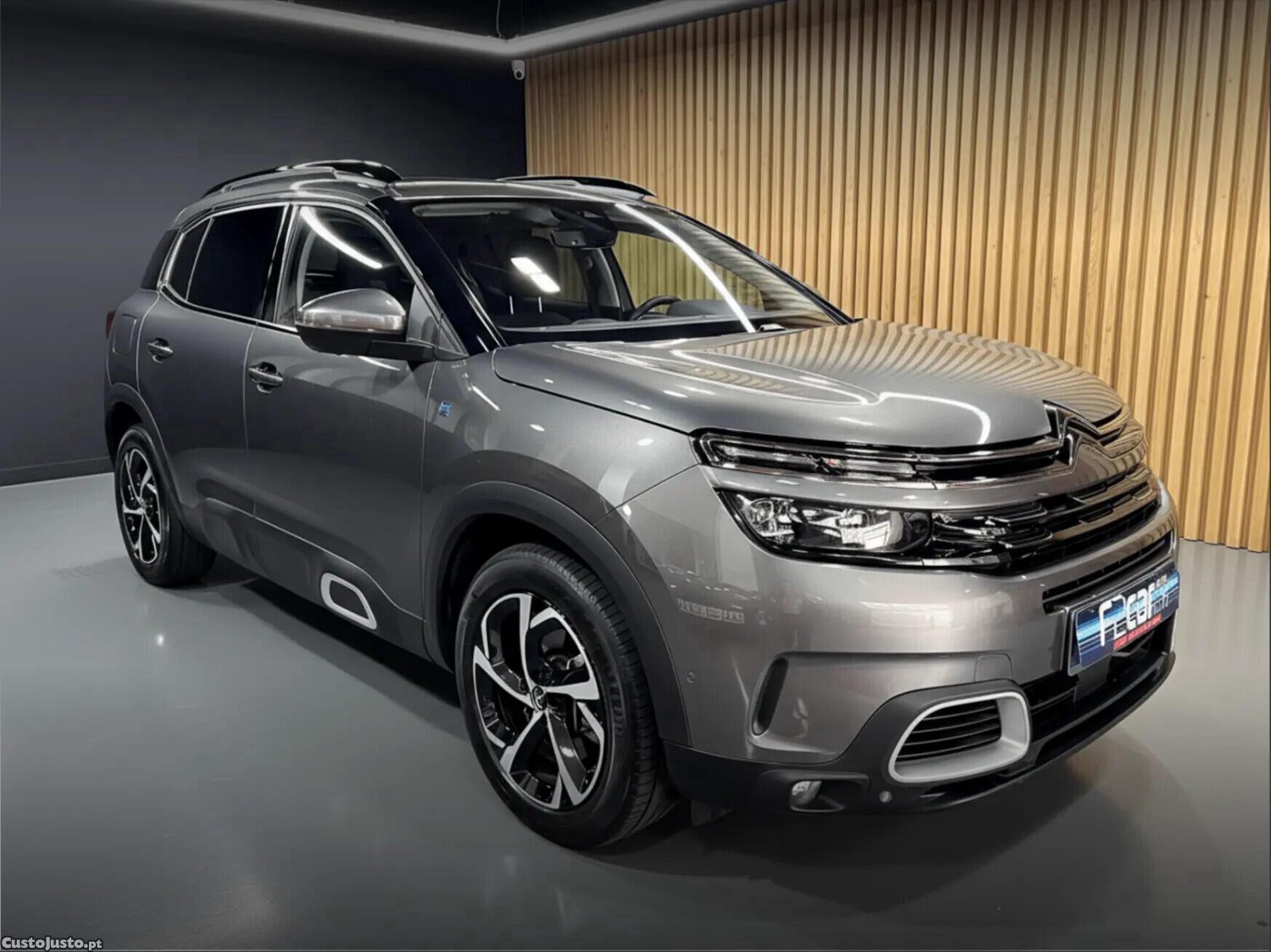 Citroën C5 Aircross 1.6 Hybrid Shine e-EAT8 — fotografia 9