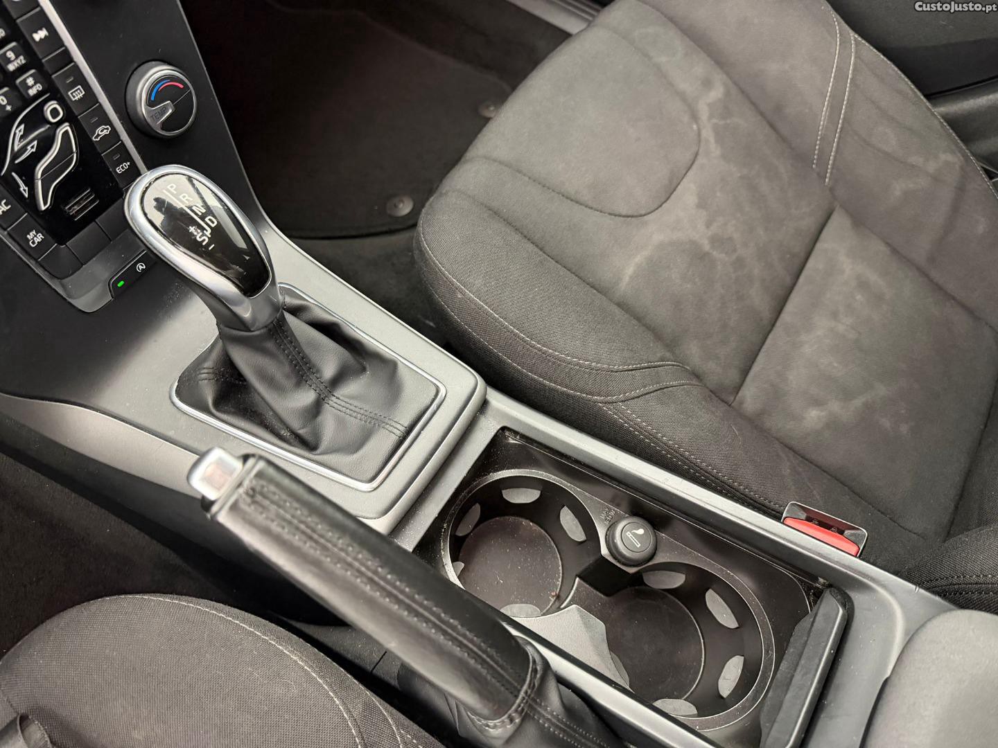 Volvo V40 2.0 — fotografia 5