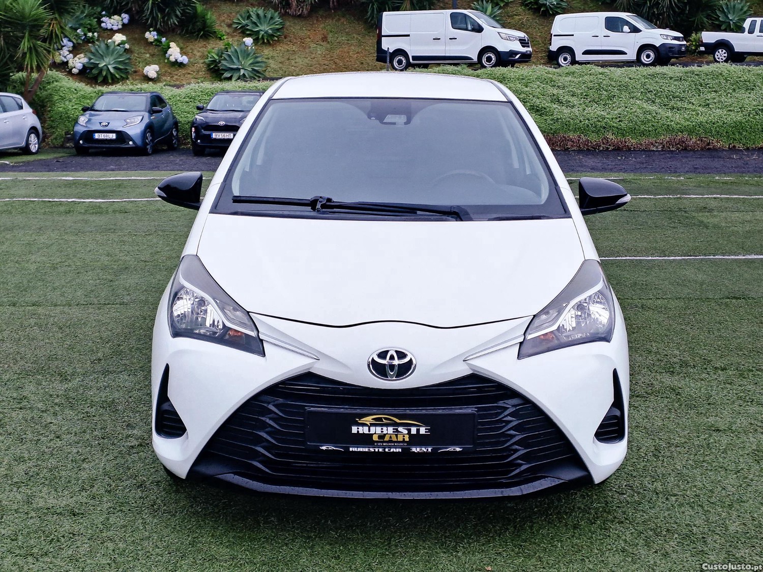 Toyota Yaris 1.4 D4D 90CV COMERCIAL 2018 — fotografia 16