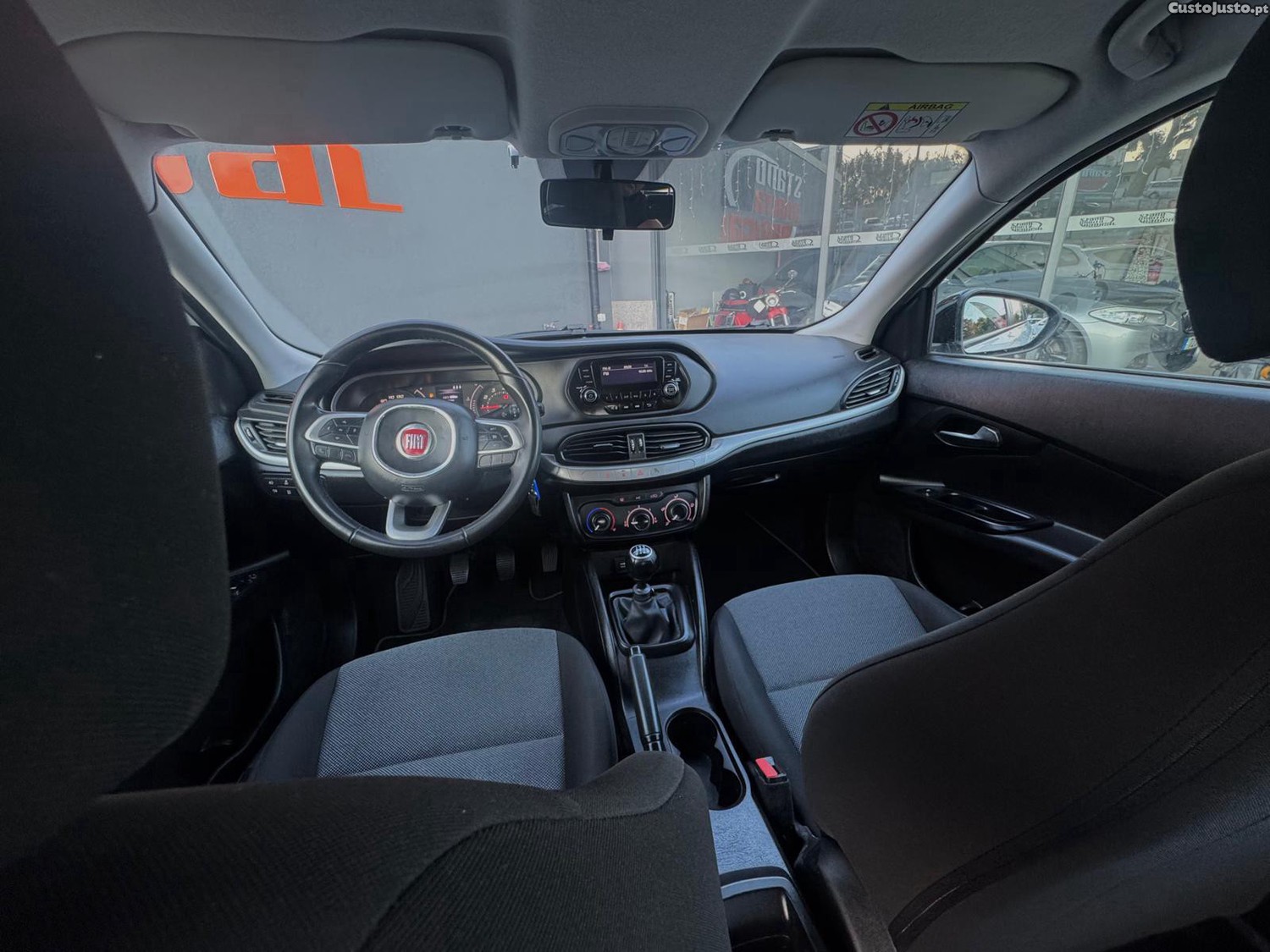 Fiat Tipo 1.4 Easy — fotografia 11