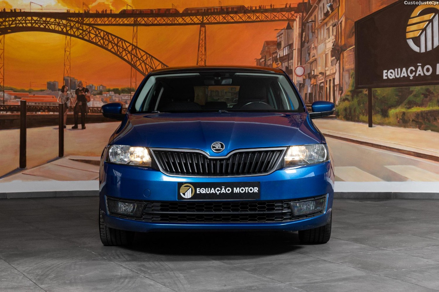 Skoda Rapid 1.4 TDi Ambition DSG — fotografia 25