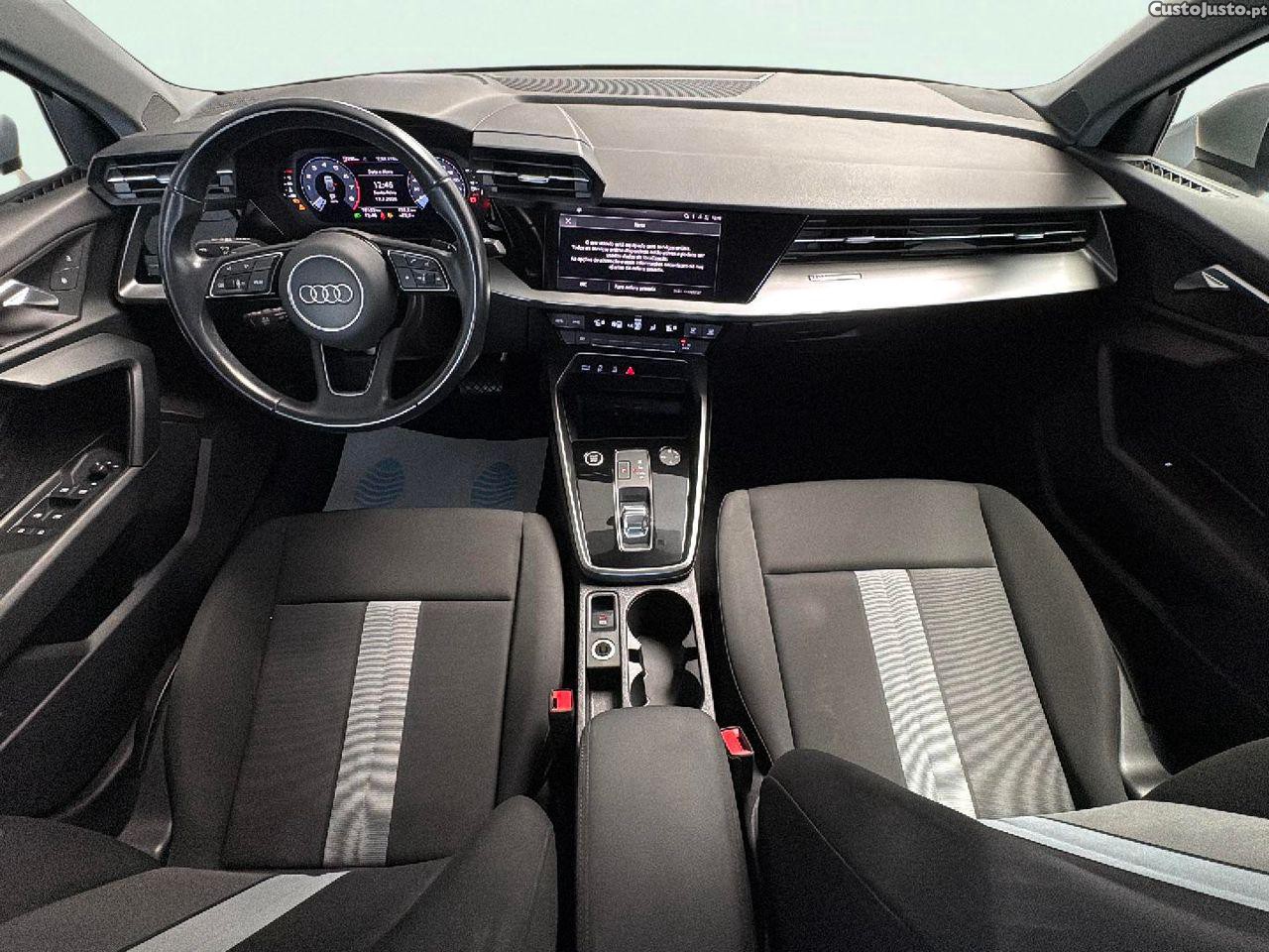 Audi A3 Sportback 30 TFSI S tronic — fotografia 4