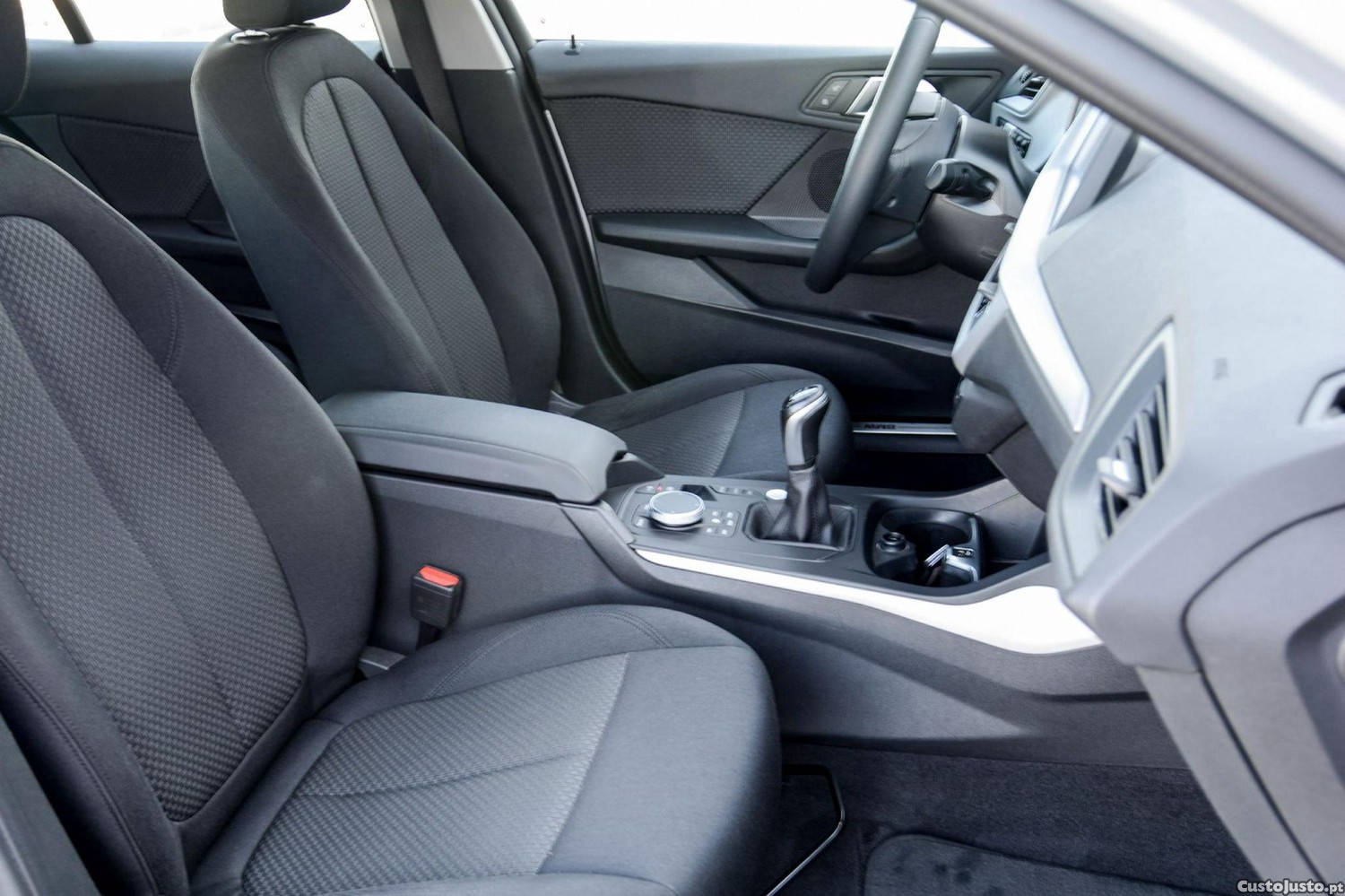 BMW 116 d Advantage — fotografia 15