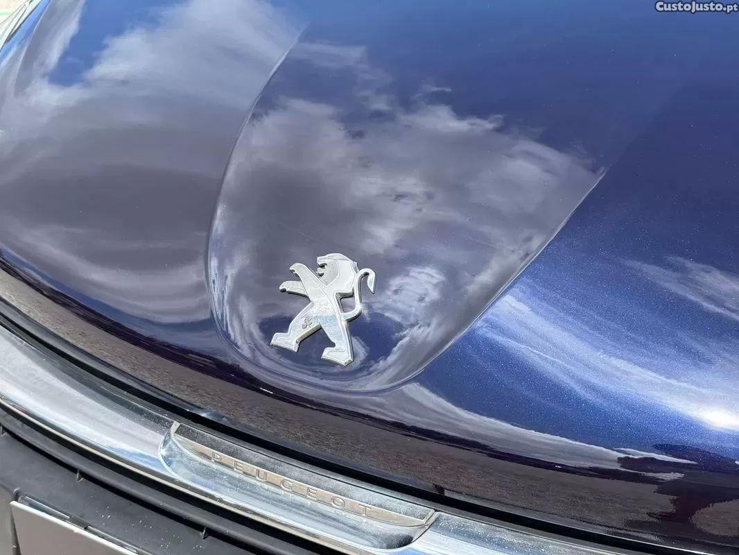 Peugeot 208 1.6 bluehdi style — fotografia 4