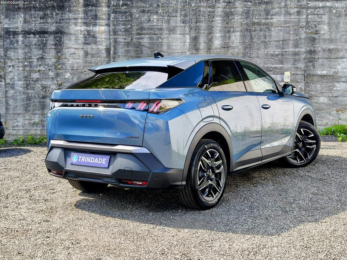 Peugeot 3008 1.2 Hybrid Allure e-DCS6 — fotografia 11