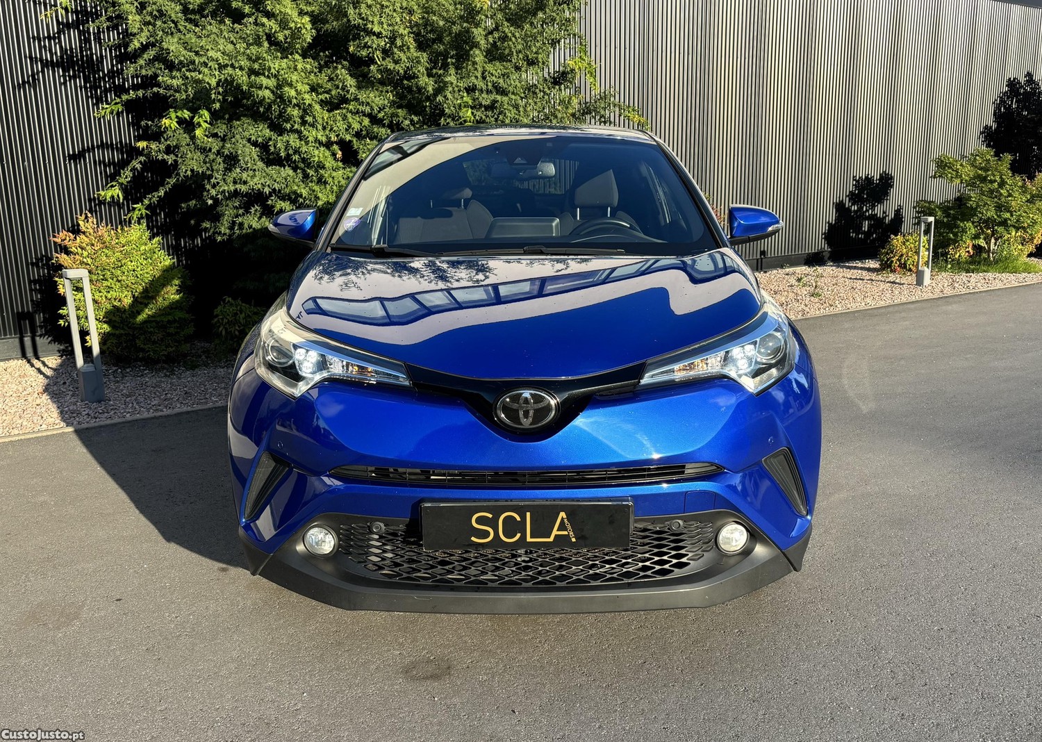 Toyota C-HR 1.2 TURBO — fotografia 6