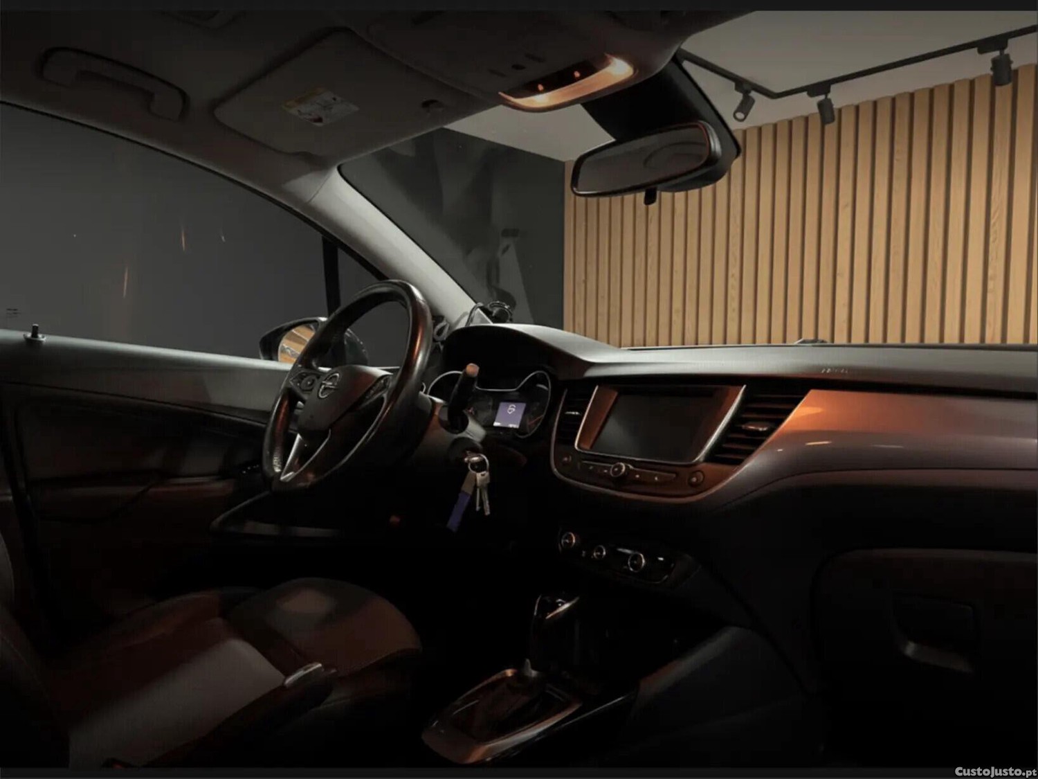 Opel Crossland X 1.2 T Innovation Aut. — fotografia 4