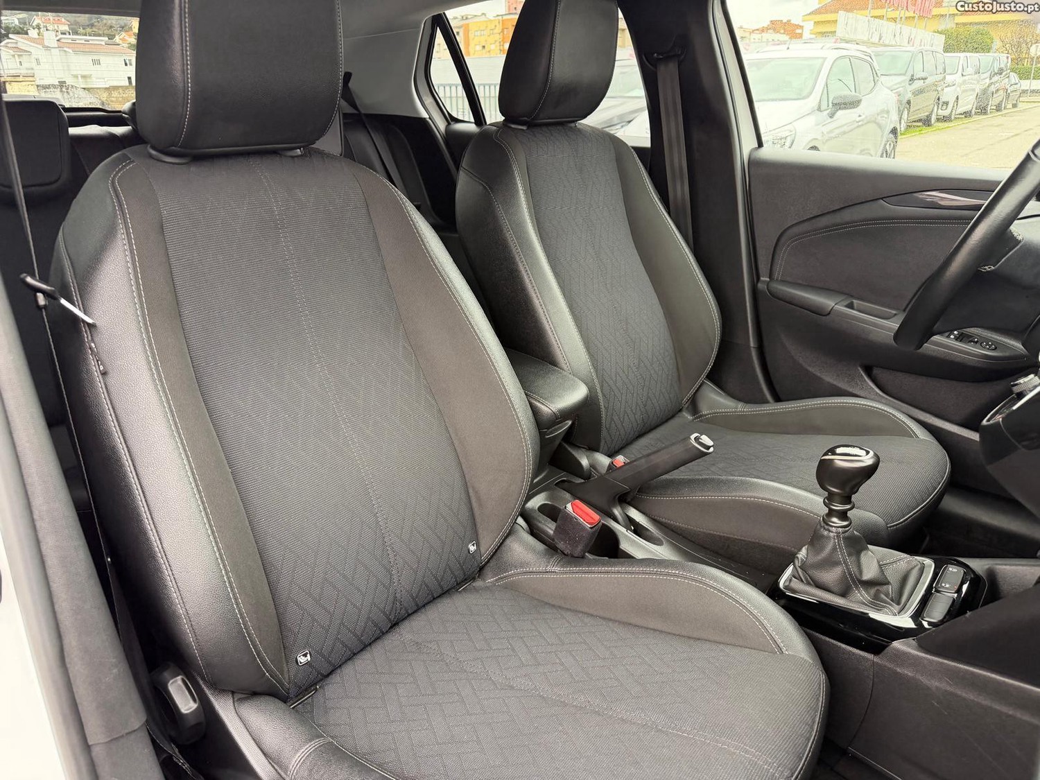 Opel Corsa 1.5 D Elegance — fotografia 10