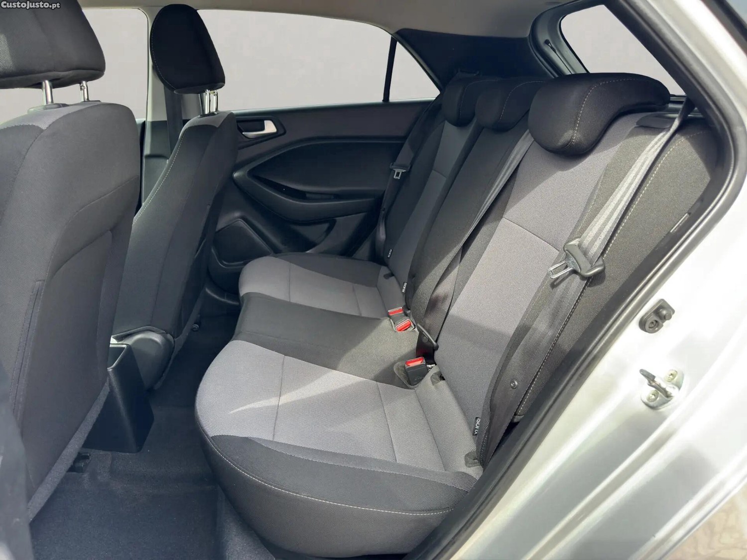 Hyundai i20 1.1 CRDi Access — fotografia 4