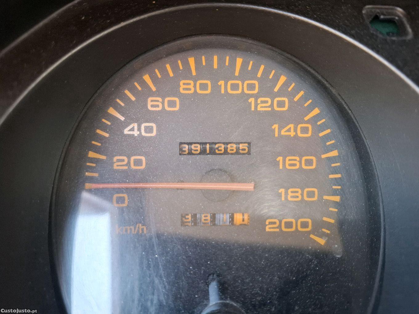 Mitsubishi Pajero GLS 2.5 — fotografia 4