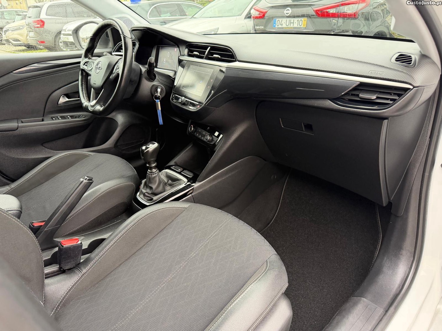 Opel Corsa 1.5 D Elegance — fotografia 11