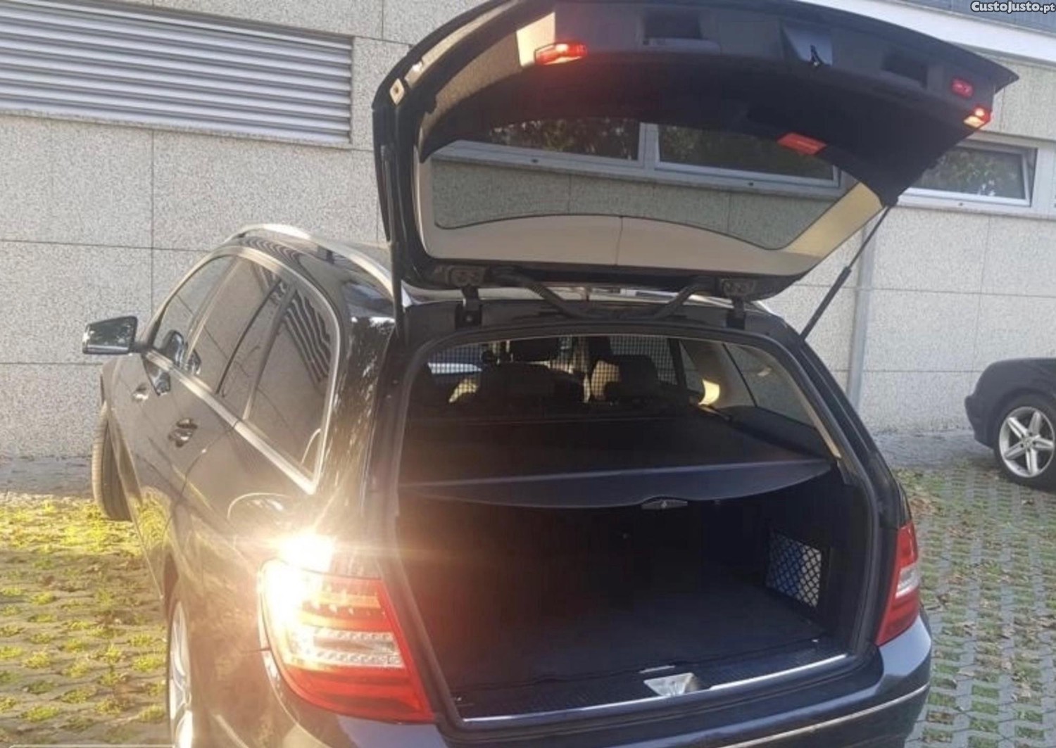 Mercedes-Benz C 220 220 CDI BlueEFFICIENCY Avantgarde — fotografia 3