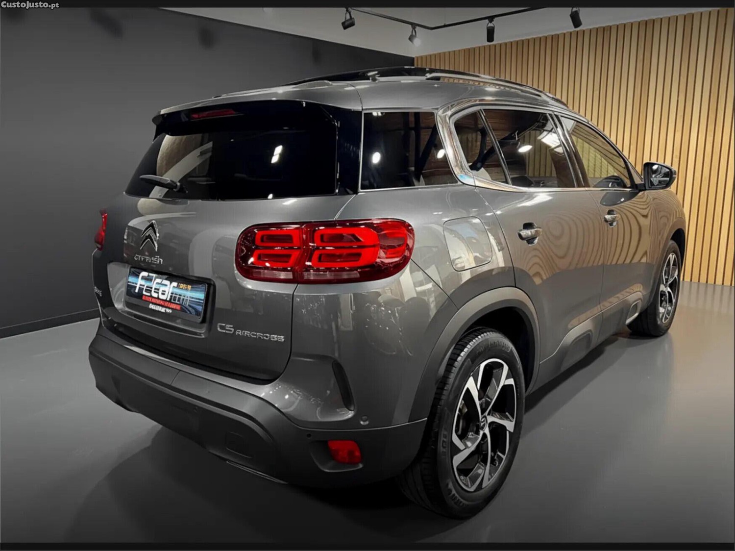 Citroën C5 Aircross 1.6 Hybrid Shine e-EAT8 — fotografia 8
