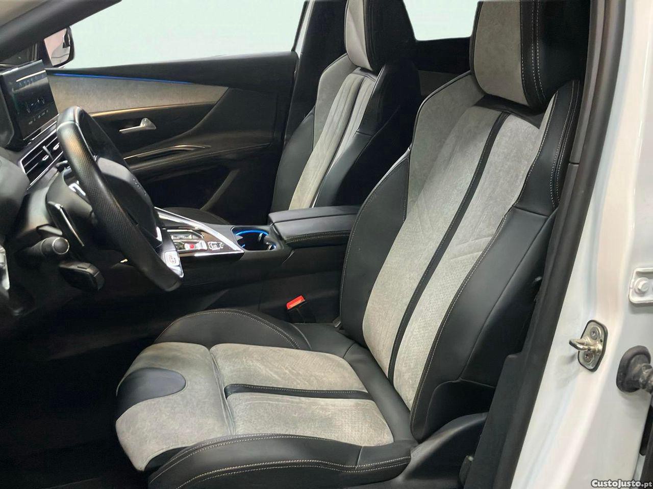 Peugeot 3008 1.6 Hybrid4 GT Pack e-EAT8 — fotografia 18