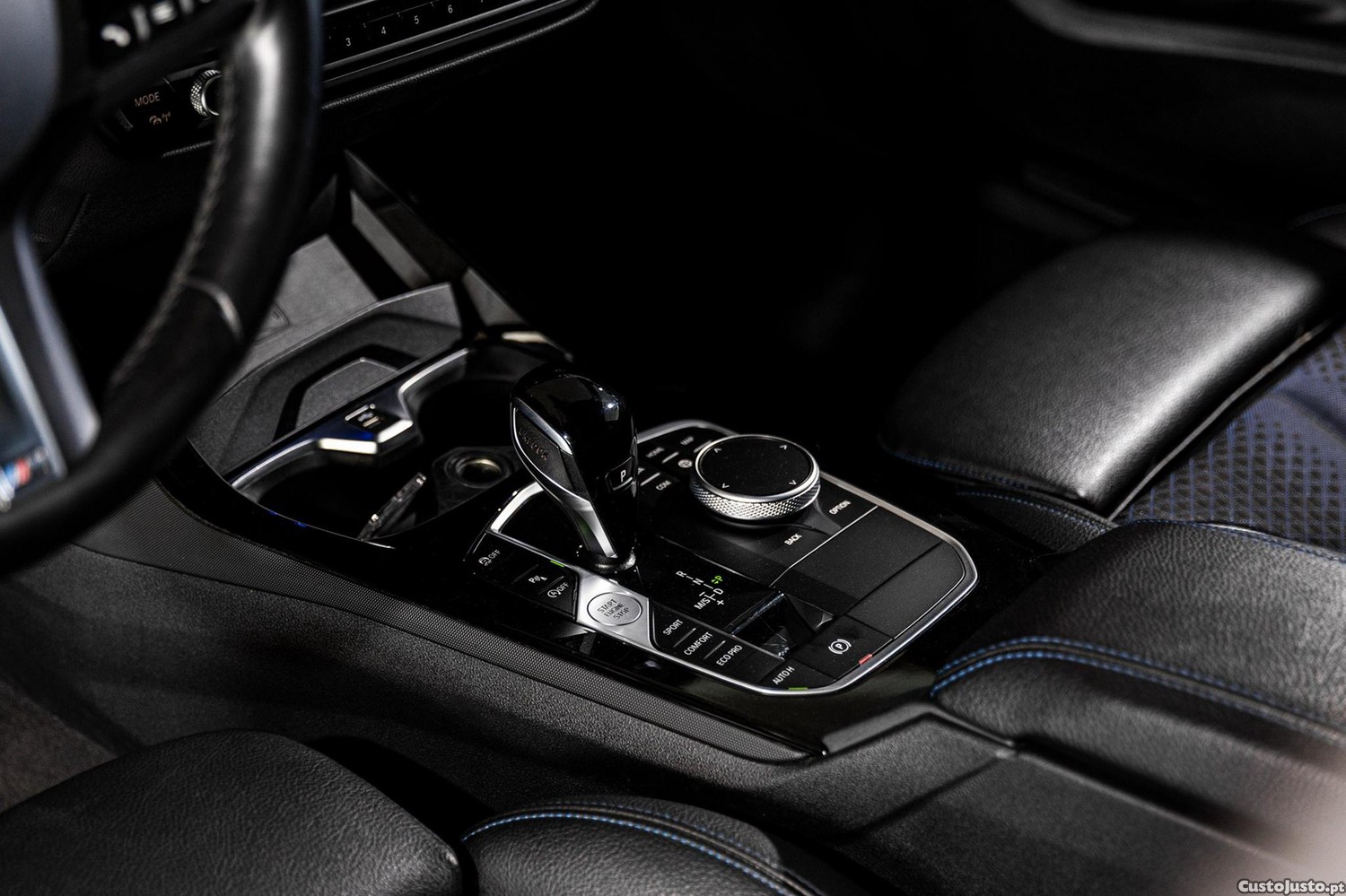 BMW 118 i Pack Desportivo M Auto — fotografia 10