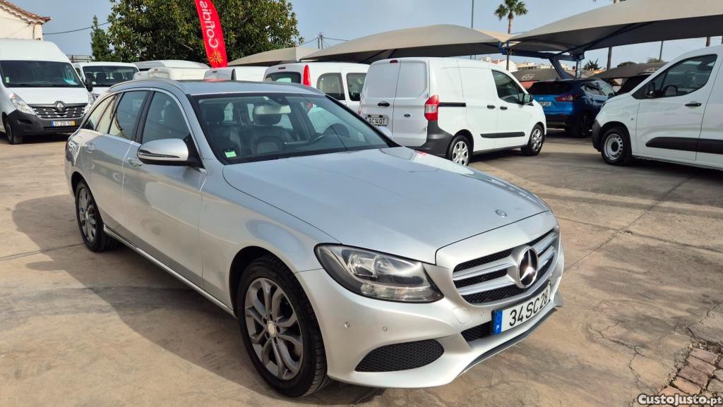 Mercedes-Benz C 300 H — fotografia 14