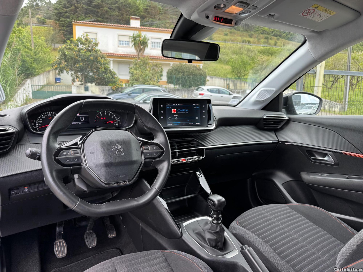 Peugeot 208 II — fotografia 3