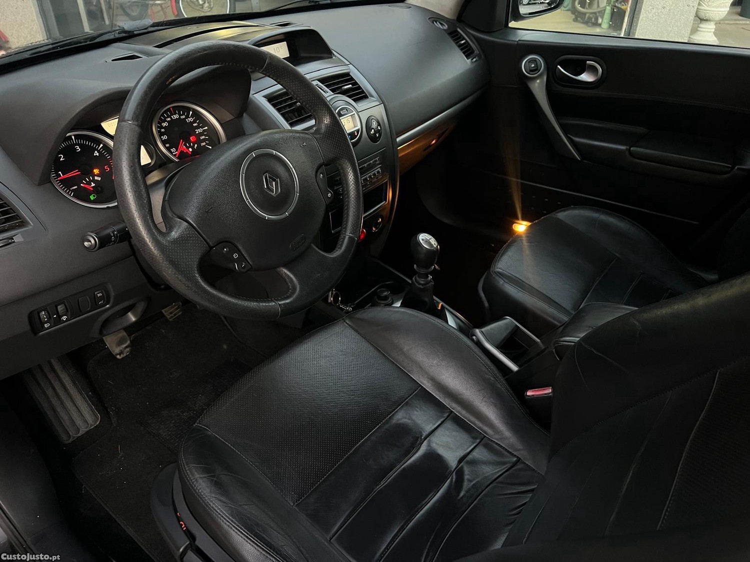Renault Mégane Break 1.5 dCi Confort — fotografia 15