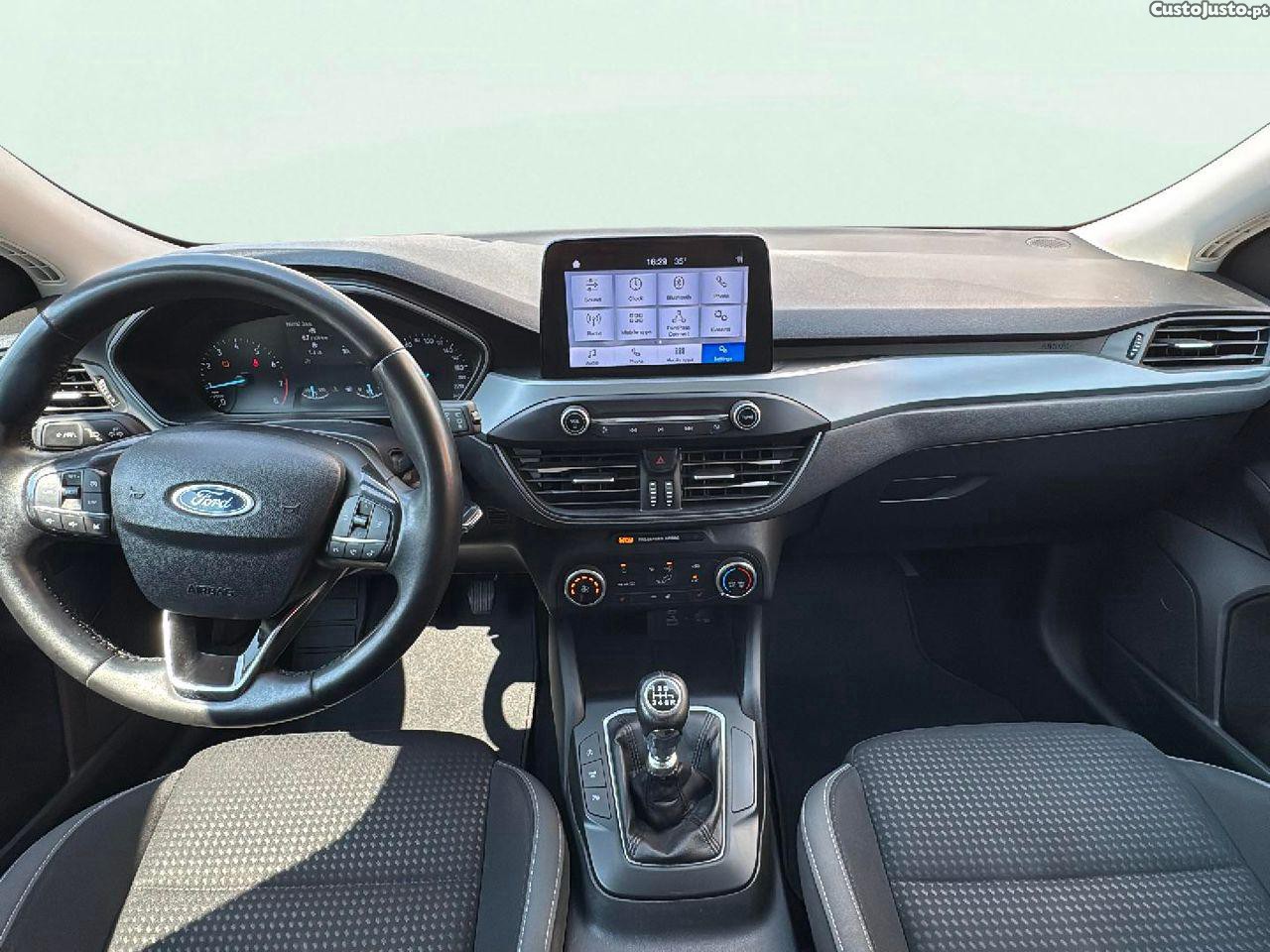 Ford Focus SW 1.0 EcoBoost Connected — fotografia 7