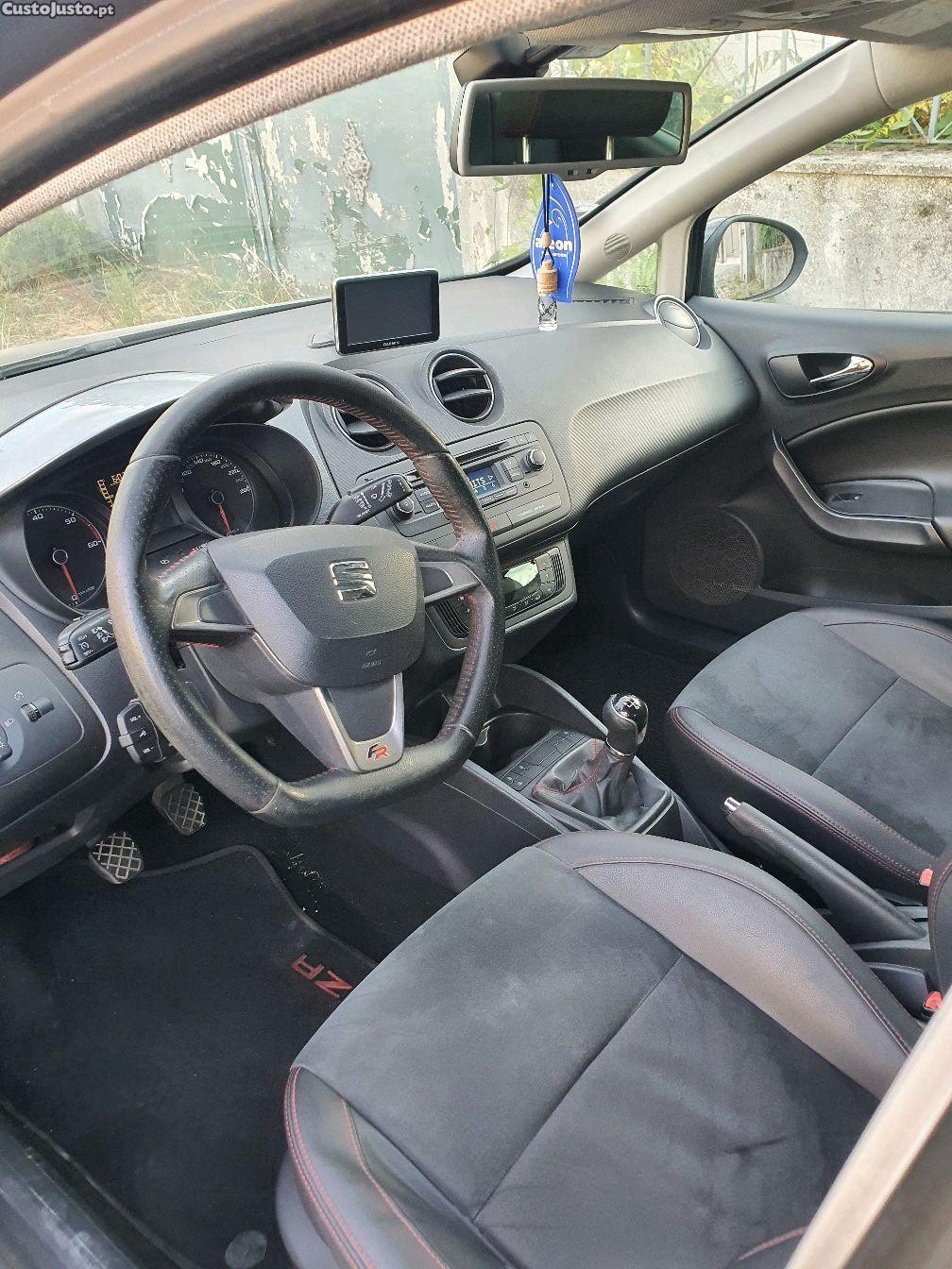 SEAT Ibiza 1.6 Tdi Fr — fotografia 5