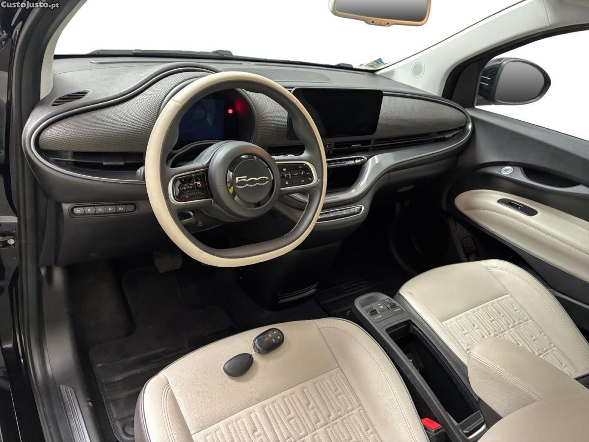 Fiat 500 e La Prima — fotografia 8