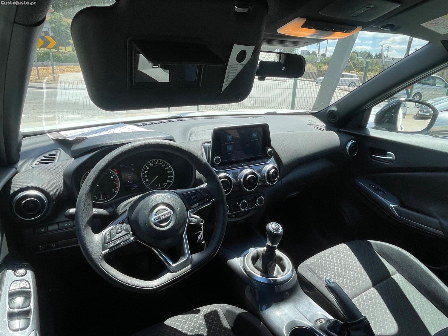 Nissan Juke 1.0 DIG-T Acenta 75000 km — fotografia 8