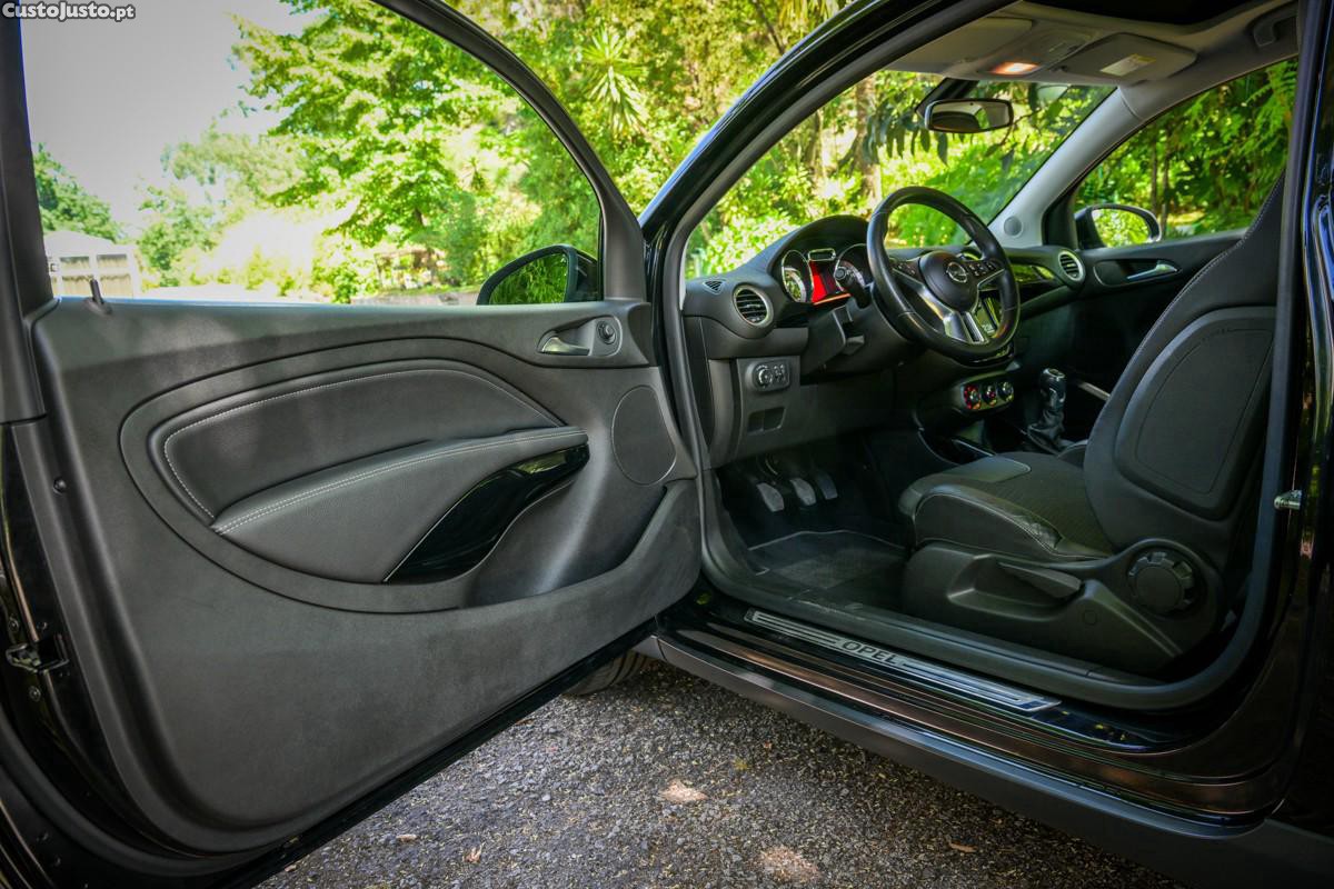 Opel Adam 1.0 T Rocks — fotografia 6
