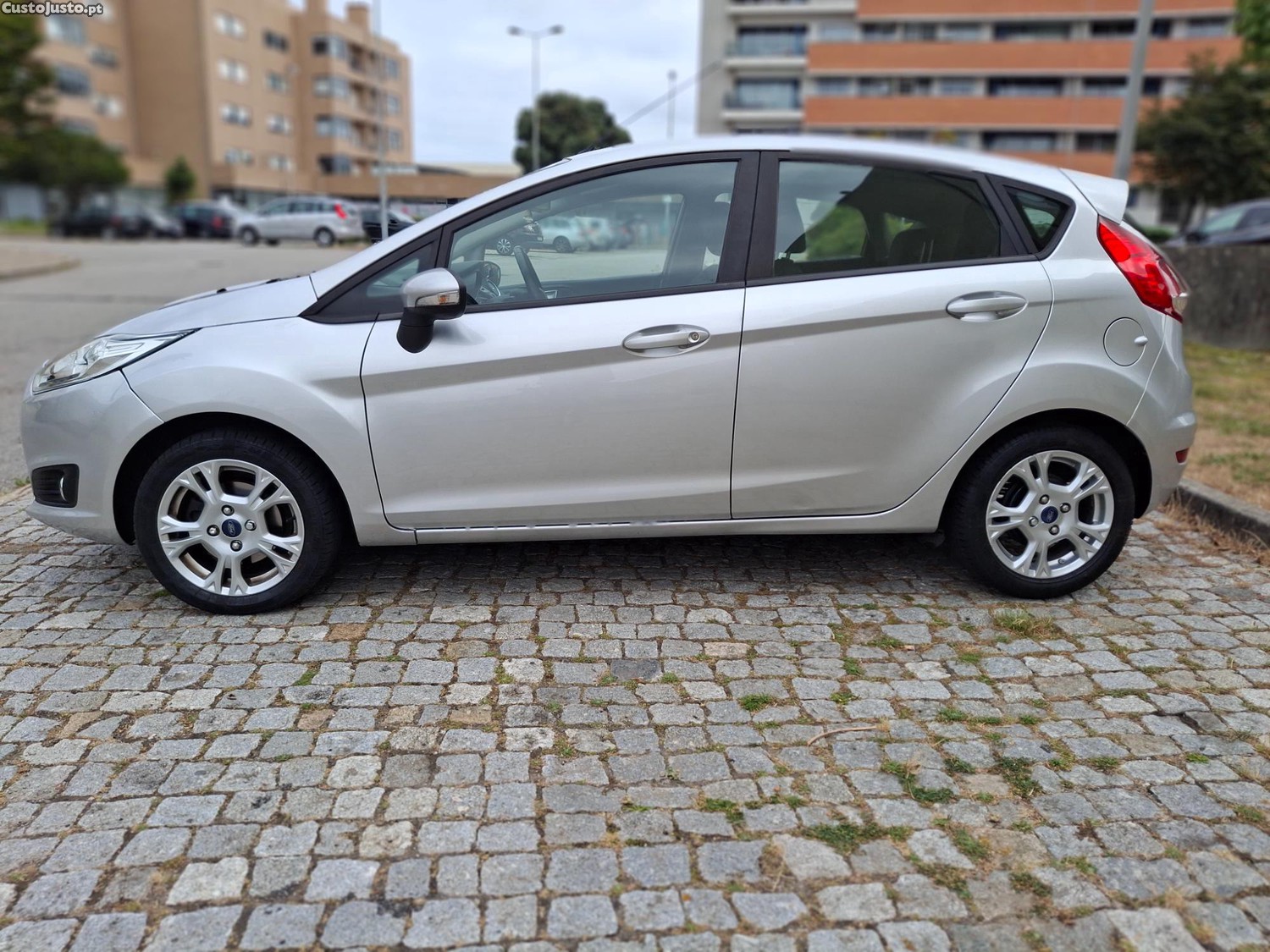 Ford Fiesta 1.5 tdci — fotografia 2