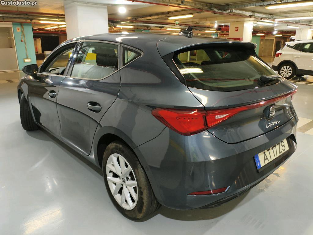 SEAT Leon 2.0 TDI Style — fotografia 24