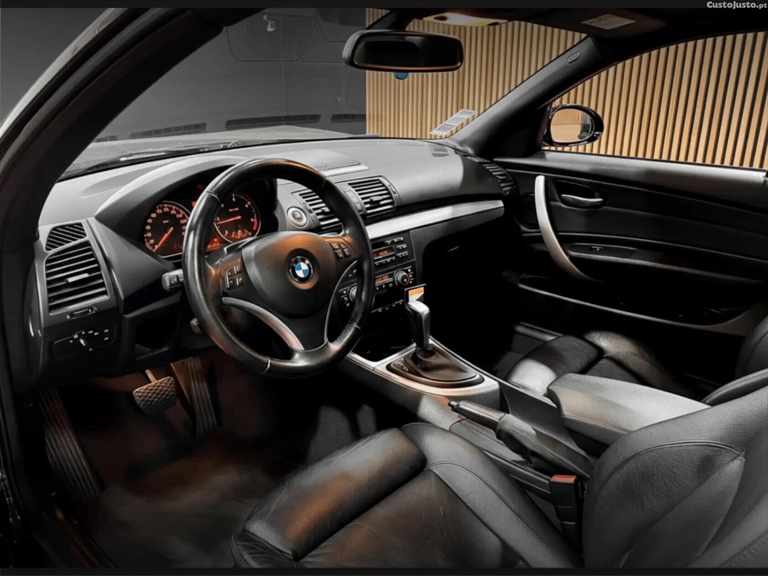 BMW 123 D CABRIO AUTO — fotografia 2