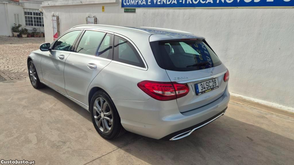 Mercedes-Benz C 300 H — fotografia 11