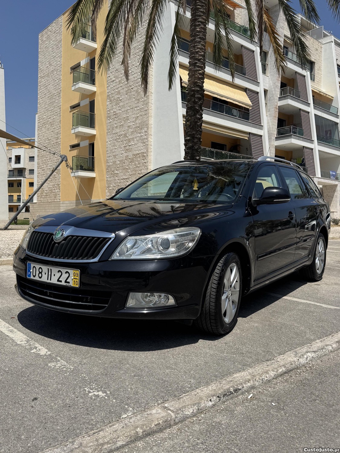 Skoda Octavia 1.6TDI 105cv c/ histórico — fotografia 11