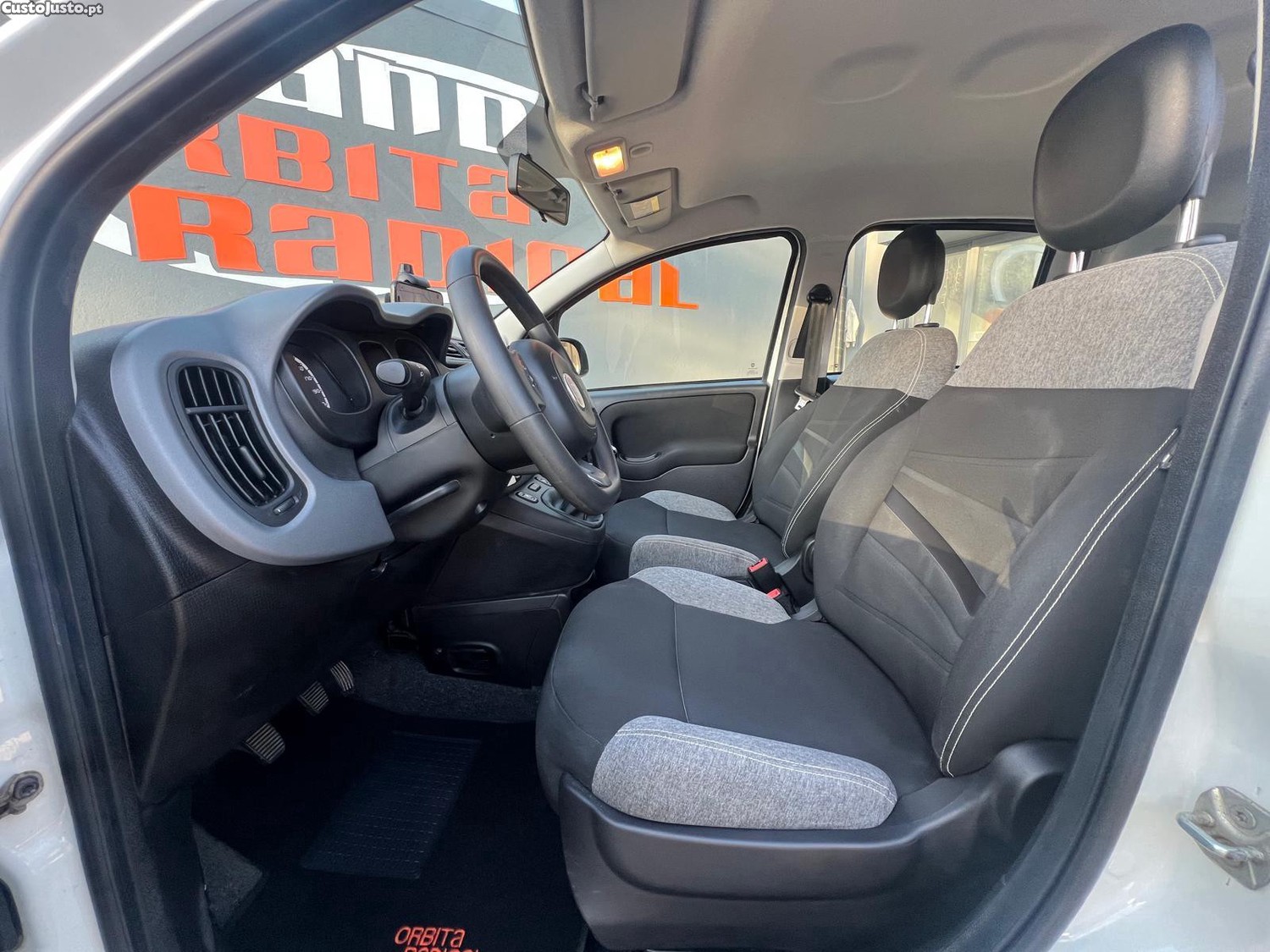 Fiat Panda hibrido city life — fotografia 8