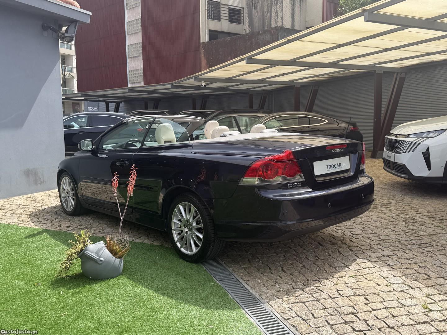 Volvo C70 2.0 D Momentum — fotografia 15